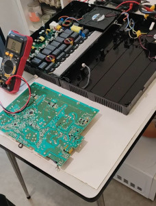 Photo de galerie - Réparation de plaques à induction 