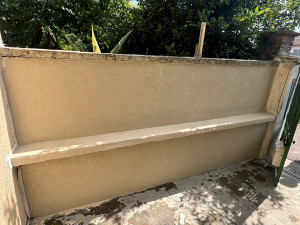 Photo de galerie - Ravalement du mur crépi, talocher 