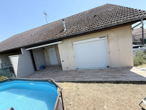 Photo de galerie - Pose de carrelage au sol sur une terrasse. 