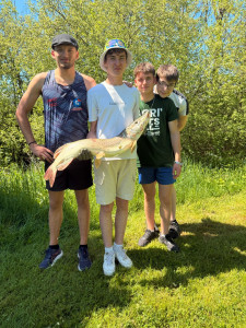 Photo de galerie - Je suis un de c’est jeune qui profite encore de dehors ?