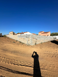 Photo de galerie - Mur extérieur, clôture, 200 m²