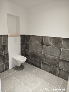 Photo de galerie - Pack WC suspendu avec faïence+carrelage 