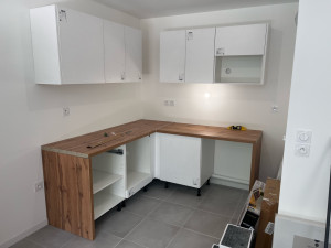 Photo de galerie - Pose d’une cuisine 