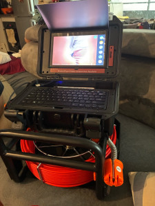 Photo de galerie - Je propose un diagnostic caméra professionnel pour vérifier l’état de vos canalisations, drains, évacuations et gaines techniques. Intervention rapide dans tout le Chablais. 