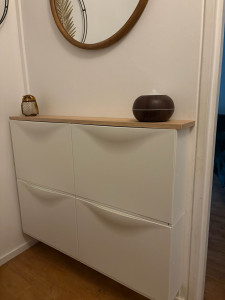Photo de galerie - Meubles à chaussures fixés au mur