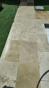 Photo de galerie - Nettoyage haute pression abord piscine 