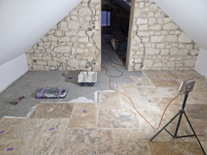 Photo de galerie - Pose de Travertain 