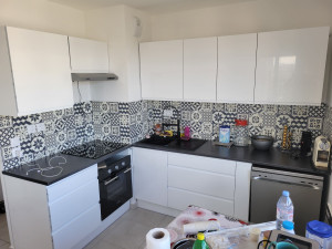 Photo de galerie - Pose d'une cuisine 