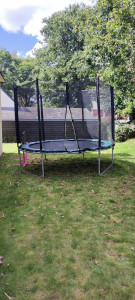 Photo de galerie - Montage trampoline