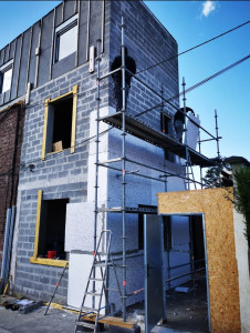 Photo de galerie - Isolation extérieur ( colle, grillage, des baguettes, crépi ou façade) 