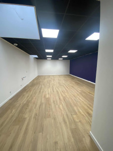 Photo de galerie - Pose lame pvc imitation parquet ( après)