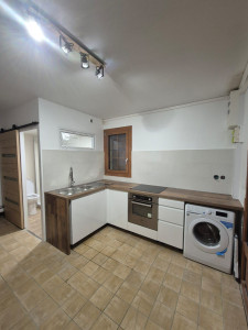 Photo de galerie - Pose d'une cuisine équipée 
