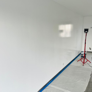 Photo de galerie - J'ai peint le mur en blanc.