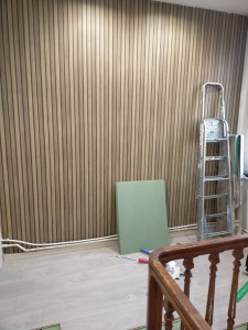 Photo de galerie - Pose de parquet et papier peint 