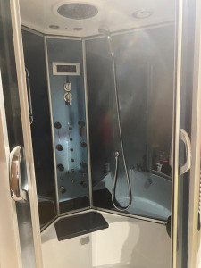 Photo de galerie - Ménage douche 