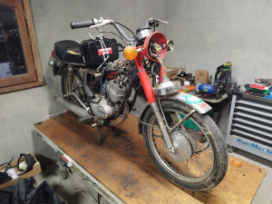 Photo de galerie - Remise en route et restauration du Yamaha RS125