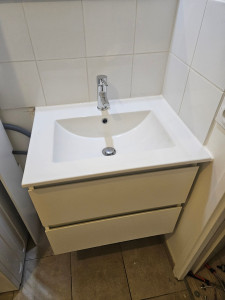 Photo de galerie - Après : meuble salle de bain avec vasque 