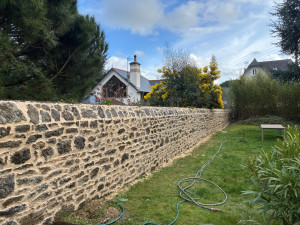 Photo de galerie - Piquage et jointoiement à la chaux couleur ton Pierre