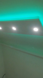 Photo de galerie - Création de plafonnier sur mesure avec spots et bande led