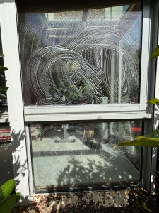 Photo de galerie - Nettoyeur de vitres