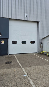 Photo de galerie - Remplacement d'une porte sectionnelle. 