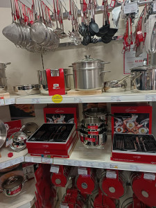 Photo de galerie -  exemple d'ustensile de cuisine pour vos réaménagements de cuisine ou pour liste de mariage