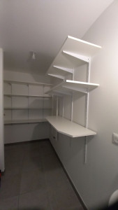 Photo de galerie - Aménagement d'une arrière cuisine 