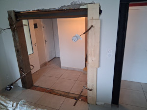 Photo de galerie - Réalisation le coffrage pour une reprise des tableaux au mortier