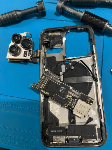 Photo de galerie - Reparation smartphone rapide des prix imbattable avec des pièces originales