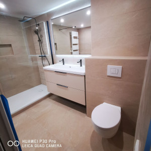 Photo de galerie - Rénovation complète d'une salle de bain.