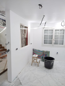 Photo de galerie - Rénovation complet d une cuisine, bande , enduit peinture 