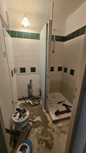 Photo de galerie - Petit SDB avant 