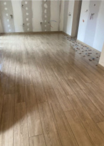 Photo de galerie - Je pose les carrelage tout les modèles 