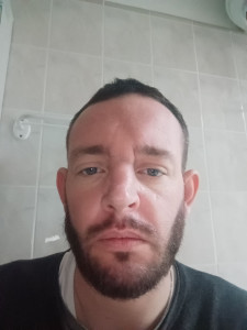 Photo de galerie - Travaux de rénovation , tonte de pelouse, nettoyage terrasse 