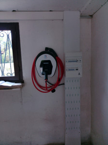 Photo de galerie - Installation borne de recharge pour véhicule électrique