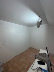 Photo de galerie - Reprise d’enduit et peinture 