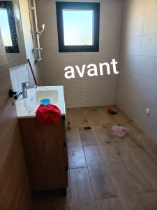 Photo de galerie - Avant nettoyage salle de bain 