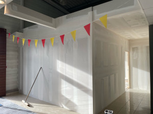 Photo de galerie - Agencement d’un futur Garage Delko située à Bordeaux. 