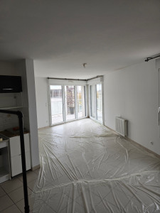 Photo de galerie - Remise en etat sejour cuisine et protection au sol 

0619480109