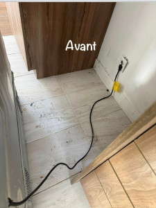 Photo de galerie - Cette photo c'est derrière le frigidaire car tout le monde ne veut pas bouger les meubles ou les frigidaires mais moi ça me dérange pas