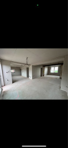 Photo de galerie - Pose de bande / rattisage/ ponçage / peinture / pose de papier peint 