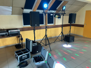 Photo de galerie - Location sonorisation et lumière 