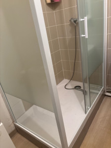 Photo de galerie - Modification, salle de bain, receveur et paroi de douche