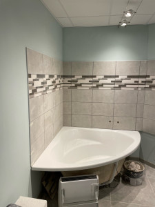 Photo de galerie - Pose faïence et baignoire 