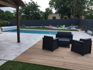 Photo de galerie - Tour de piscine 