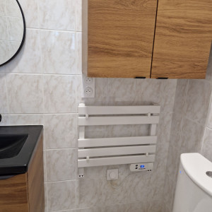 Photo de galerie - Pose et raccordement d'un chauffage sèche serviette.