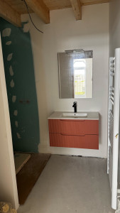 Photo de galerie - Installation meuble vasque + miroir 