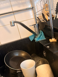 Photo de galerie - Je remplace un robinet défectueux 