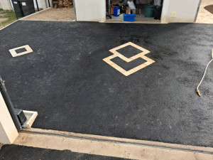 Photo de galerie - EMENAGEMENT D UNE COUR RELISATION DES ENROBE