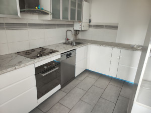 Photo de galerie - Pose de cuisine et plan de travail 